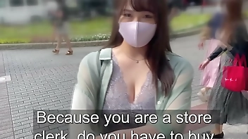 [English Dubbing] The most beautiful women with big tits and big asses have power sex with a big pussy! She feels so good that she opens her legs! The squirting never stops!