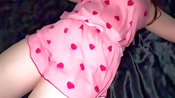 Little J's wife brought her new pajamas to show off. So I got smacked by my brother-in-law's cock until my pussy juices flowed.