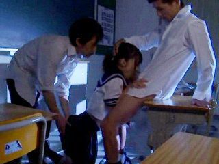 Free schoolgirl XXX Videos