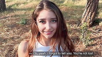 A WALK IN THE PARK ENDED IN SEX WITH A STRANGER - She Thought She Was Lost And Got Fucked