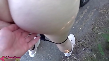 Too bold! Convinced to FUCK in the middle of the city! Emma Secret