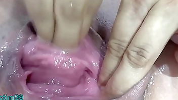 Female Pee Hole Fucking with Cucumber Japanese Kinky urethral insertion