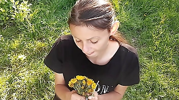 I gave my neighbor flowers, and she thanked me with cunnilingus - Girls fly orgasm