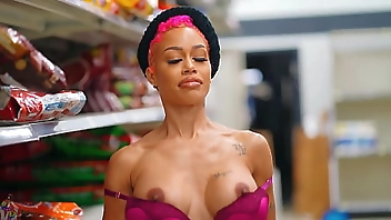 Jasamine Banks Gets Caught Sucking Dick In The Dollar General