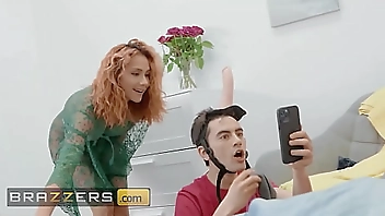 Veronica Leal Fills Her Desire To Get Laid With A Steamy Fuck With Sneaky Jordi - BRAZZERS