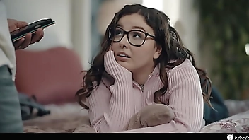 Buff Step Daddy FREEZES Spoiled Stepdaughter to Give Her the Orgasm of a Lifetime