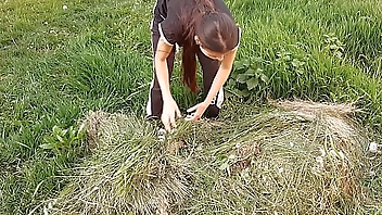 I jerked off my neighbor's pussy in the village, and she licked my pussy - Lesbian Illusion Girls