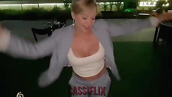 I did that live fucking in the erotic chair.