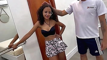 The tiny gaucha girl fucked at the Caricia Motel with two males and came several times