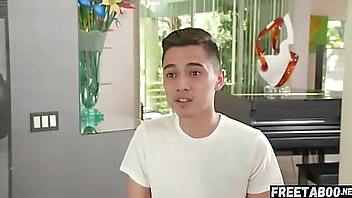 Surprise Anal With My Stepmom Lauren Phillips - Full Movie On FreeTaboo.Net