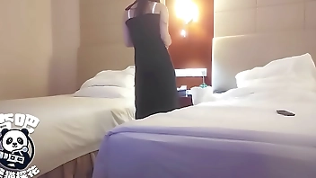 Panda Tanhua-170 is newly released to the sea and is carefully trained by Brother Panda. Various sexual positions are unlocked in turn.